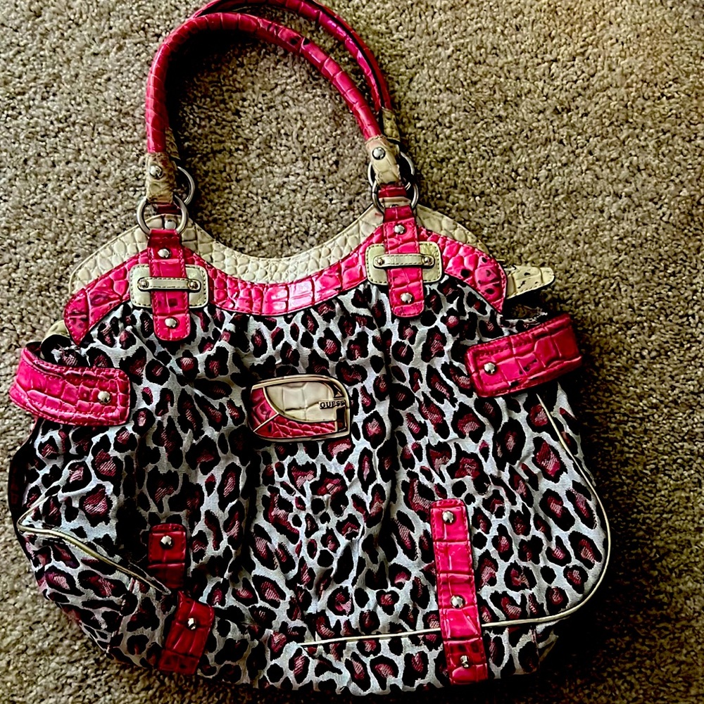 Traditional guess purse, pink , smoke free home , little worn.